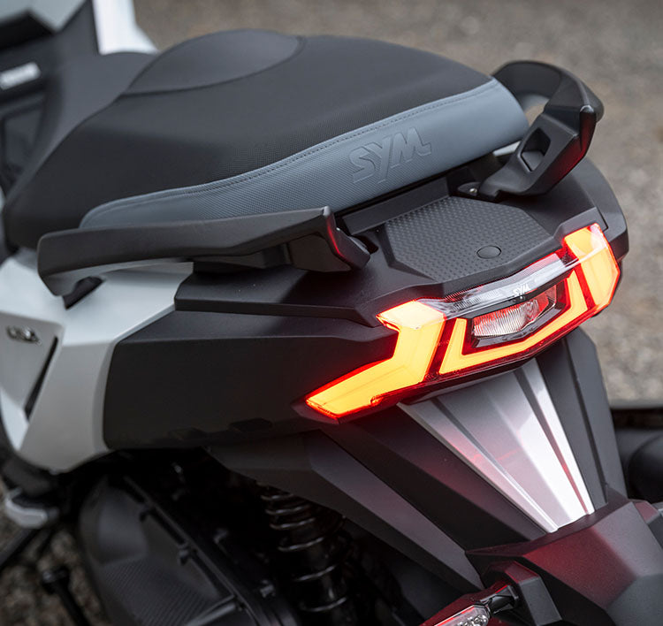 SYM ADX 300 T.C.S 4 anni di garanzia