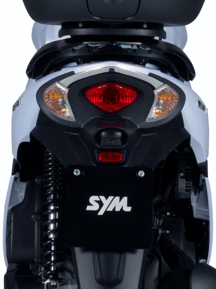 SYM BWT 125 E5+ CON BAULETTO COMPRESO