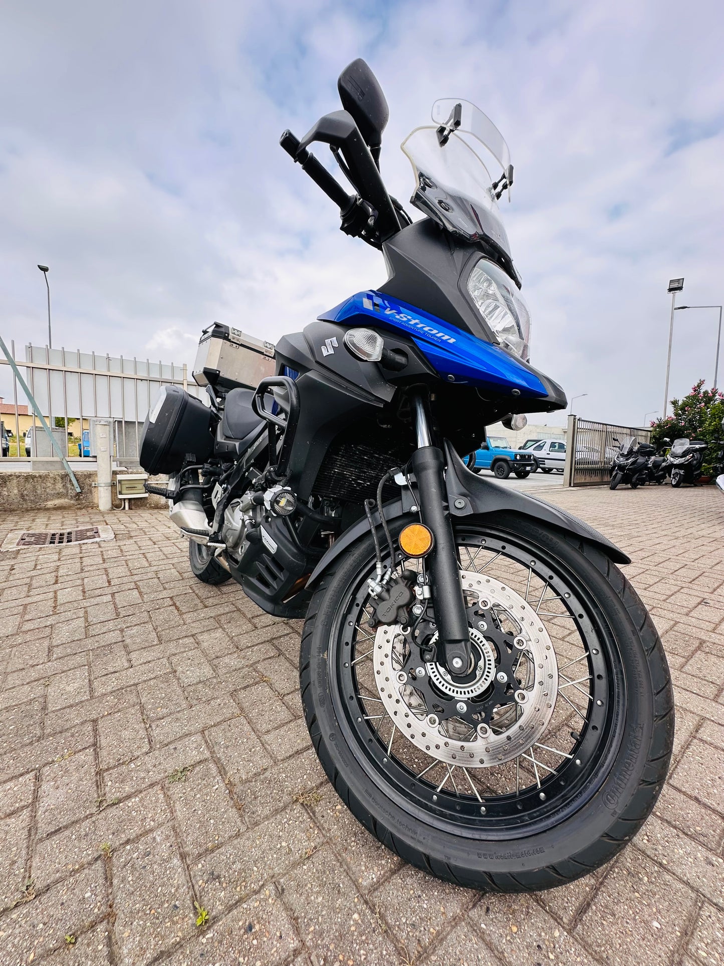 SUZUKI V-STROM DL650 OCCASIONE