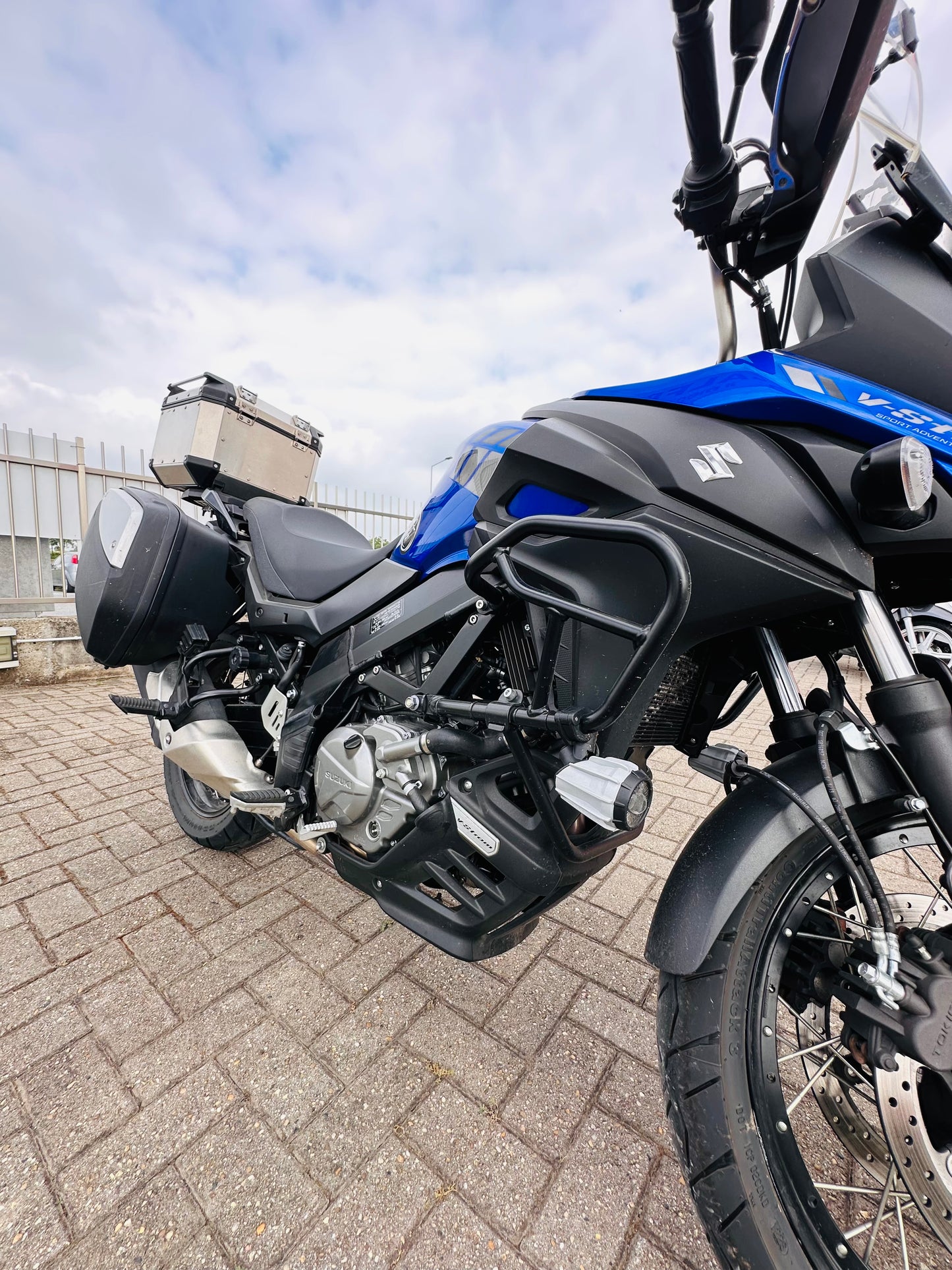 SUZUKI V-STROM DL650 OCCASIONE