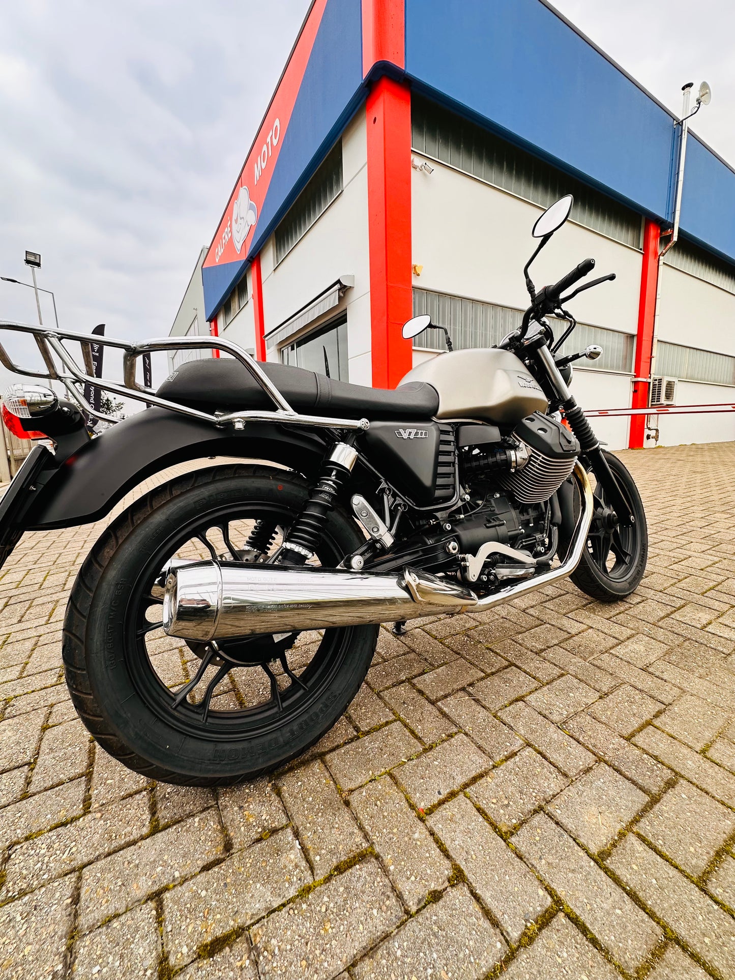 MOTO GUZZI V7II