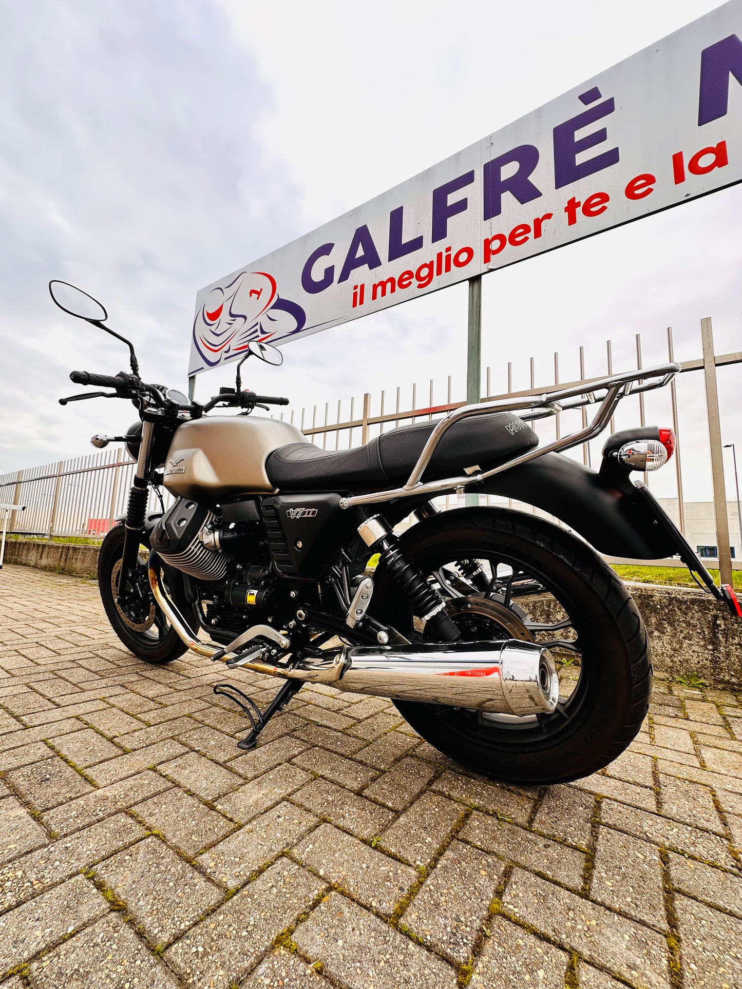 MOTO GUZZI V7II