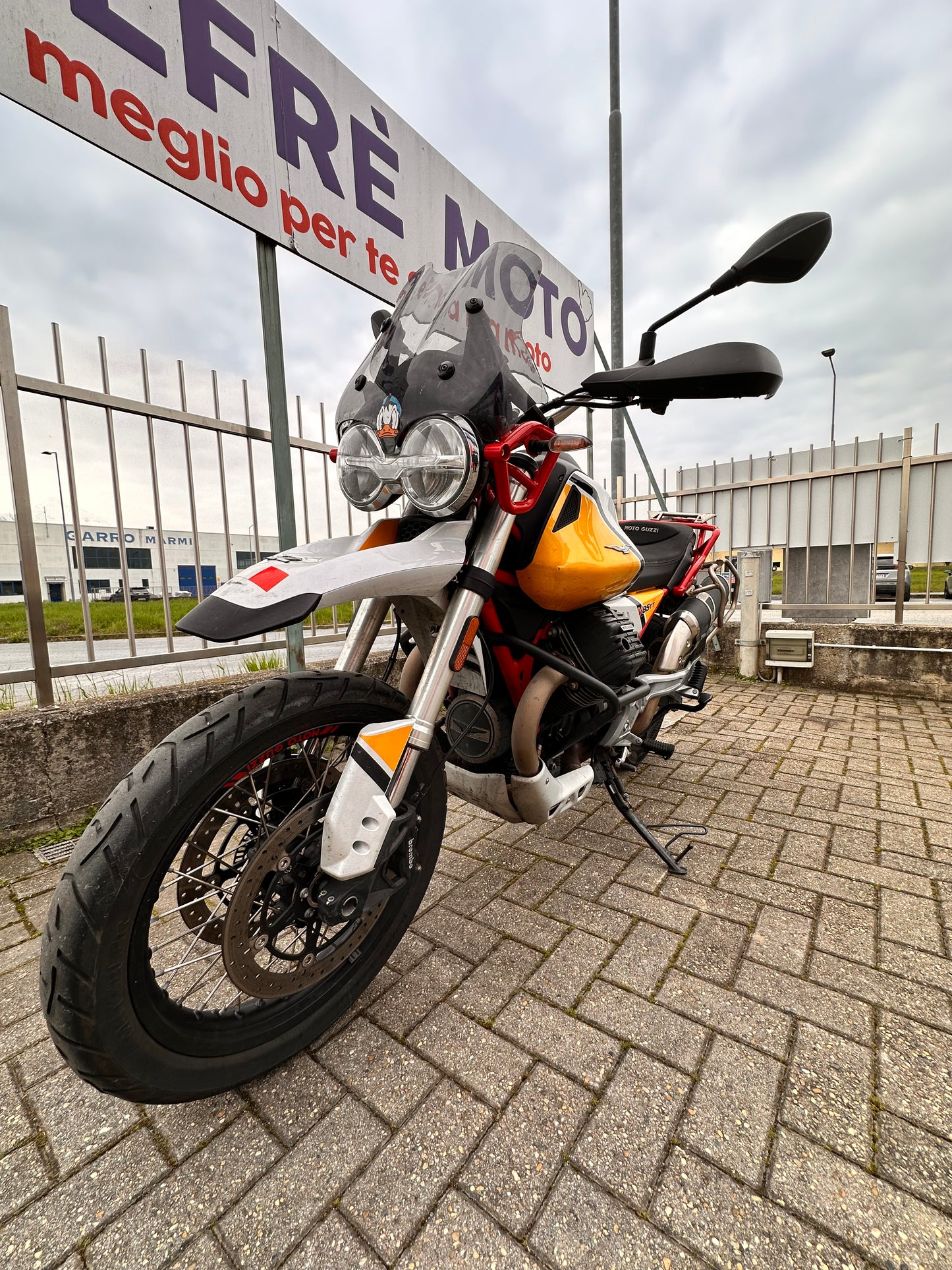 MOTO GUZZI V85 TT
