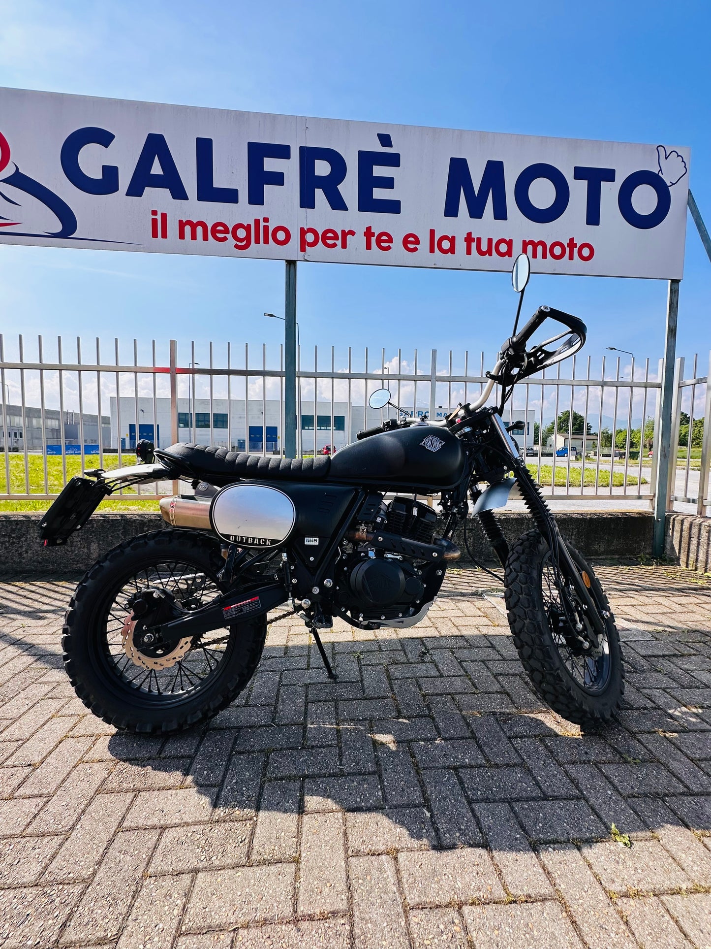 Archive Motorcycle Outback 125