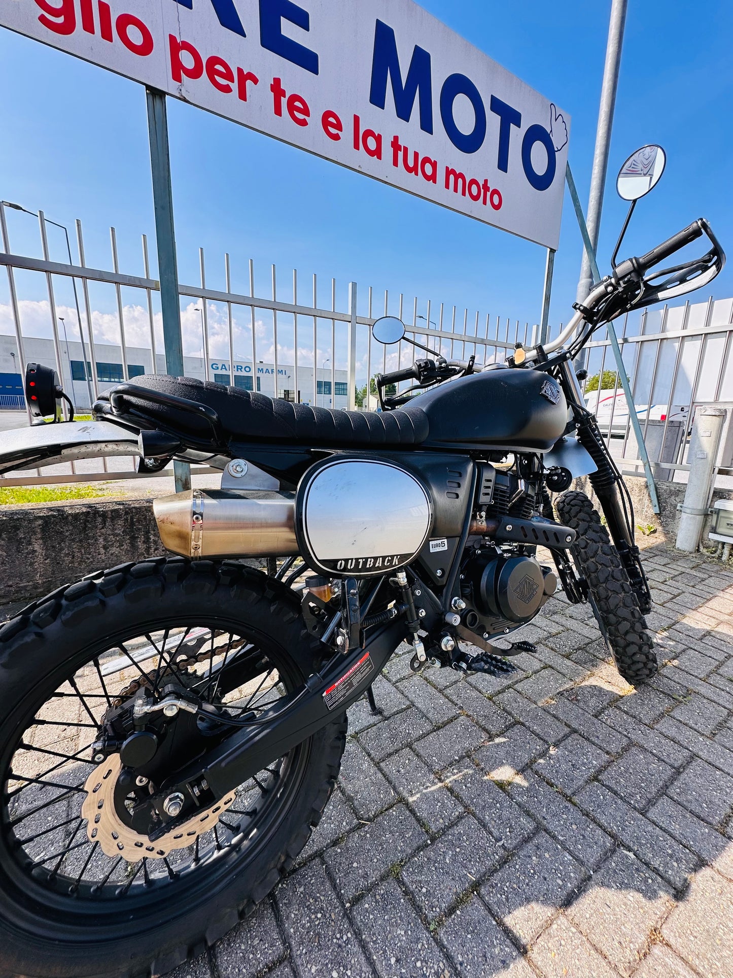 Archive Motorcycle Outback 125