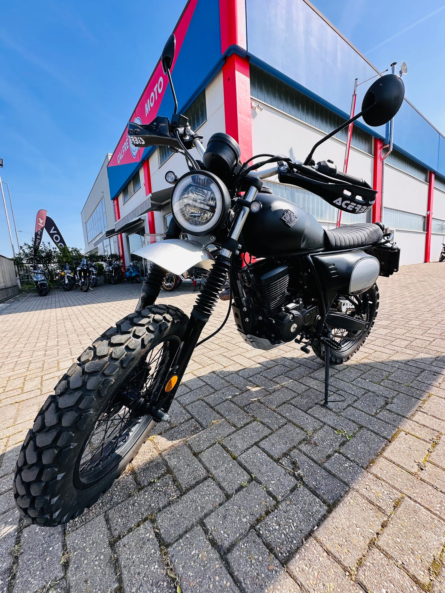 Archive Motorcycle Outback 125